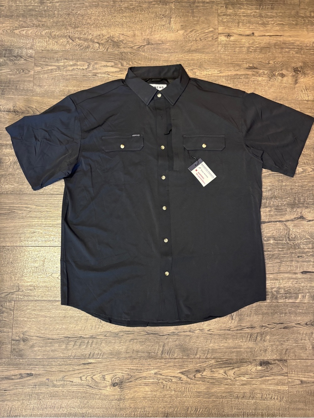 Poncho Outdoors Size L Black Short Sleeve Shirt Regular Magnetic Pockets NWT